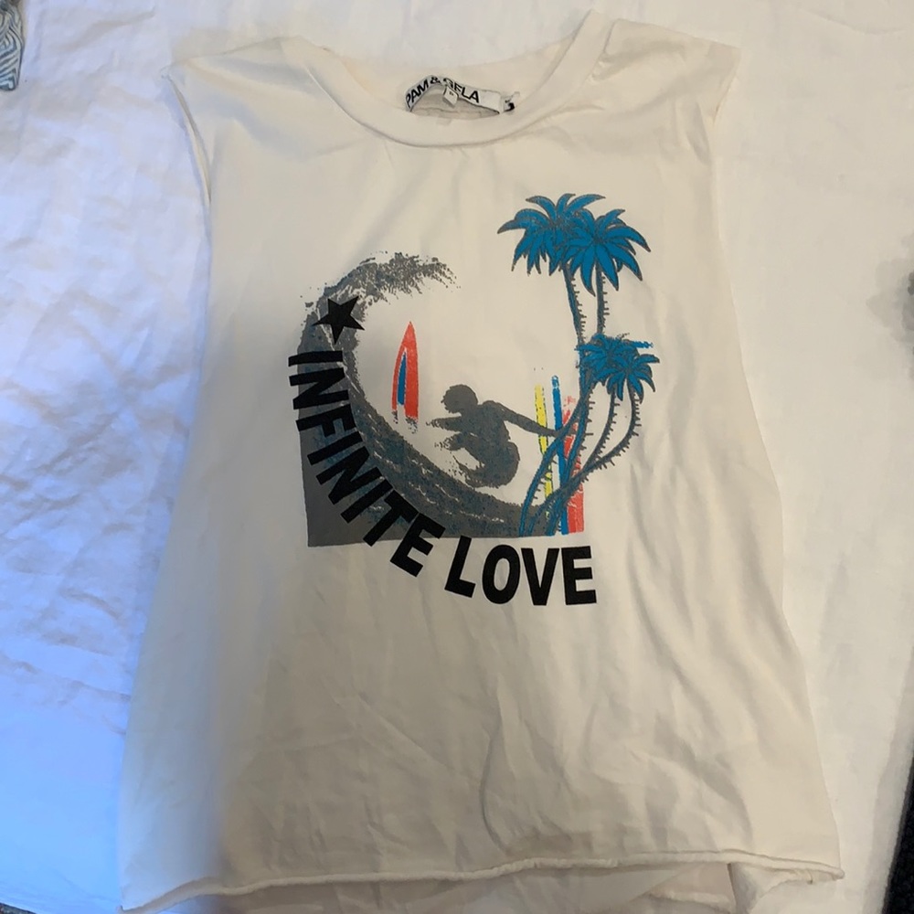 Super cute tank in great condition
